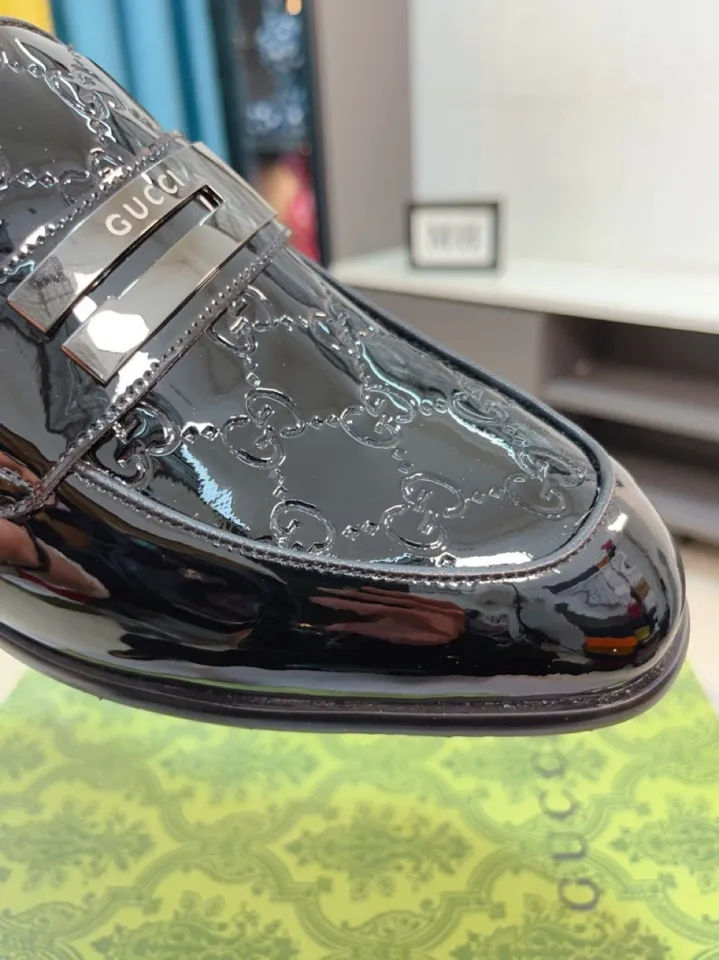 Men's shoes 💰500🌹🌹Niuli [GUCCI Gucci] A new style of formal men's leather shoes is coming~ The original quality upper is made of patent leather imported from Italy, the leather is soft and delicate, comfortable and soft first-layer cowhide lining, rubber wear-resistant outsole, the shoe shape is dignified and domineering, and the luxury charm cannot be concealed! The natural and free nouveau riche leads the trend. Code number: 38-44